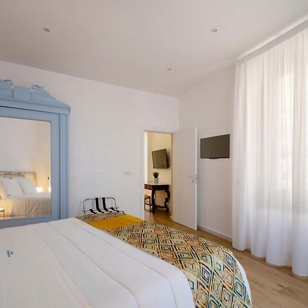 Vischi Apartment Trani By Le Marinelle Loc Turistica Luaran gambar